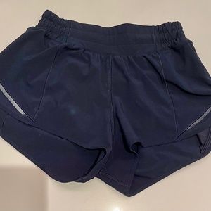 Lululemon Hotty Hot Low-Rise Lined Shorts, 2.5" inseam, Size 2, Navy Blue
